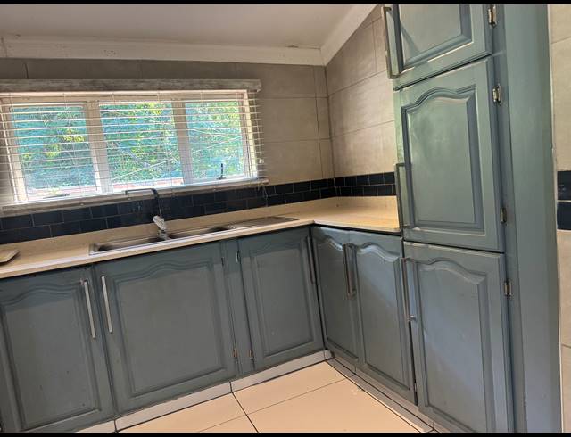 3 BEDROOM FREEHOLD FOR SALE IN HILLARY